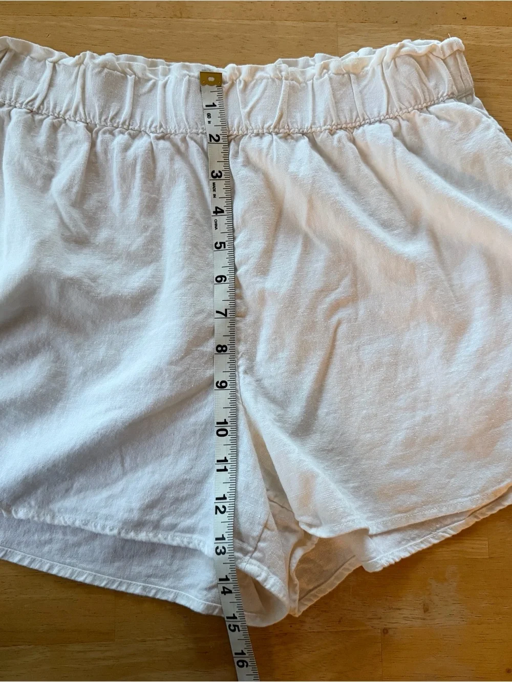 Universal Thread White Women's Elastic Waist Athletic Shorts